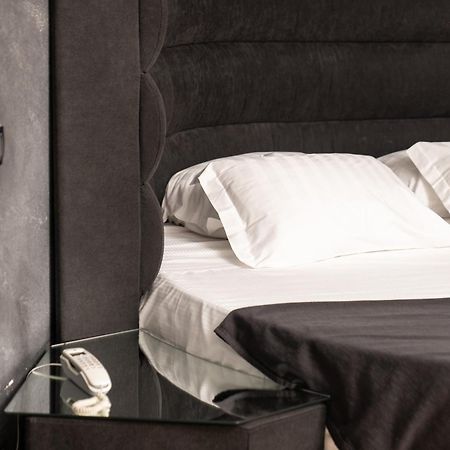Hotel Paradiso 拉戈帕特里亚 外观 照片