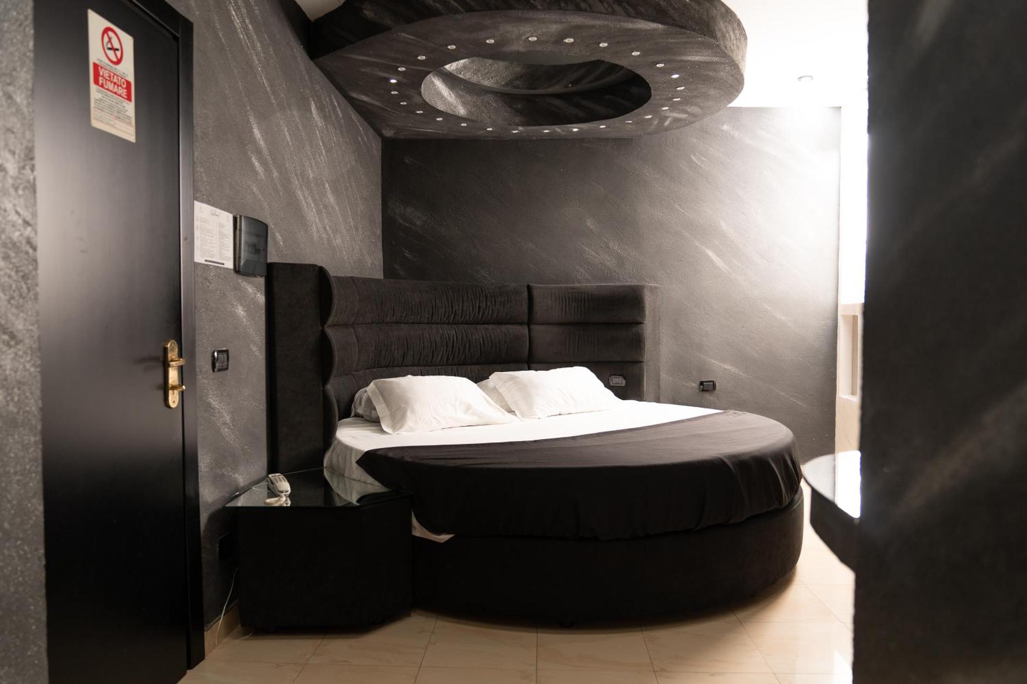 Hotel Paradiso 拉戈帕特里亚 外观 照片