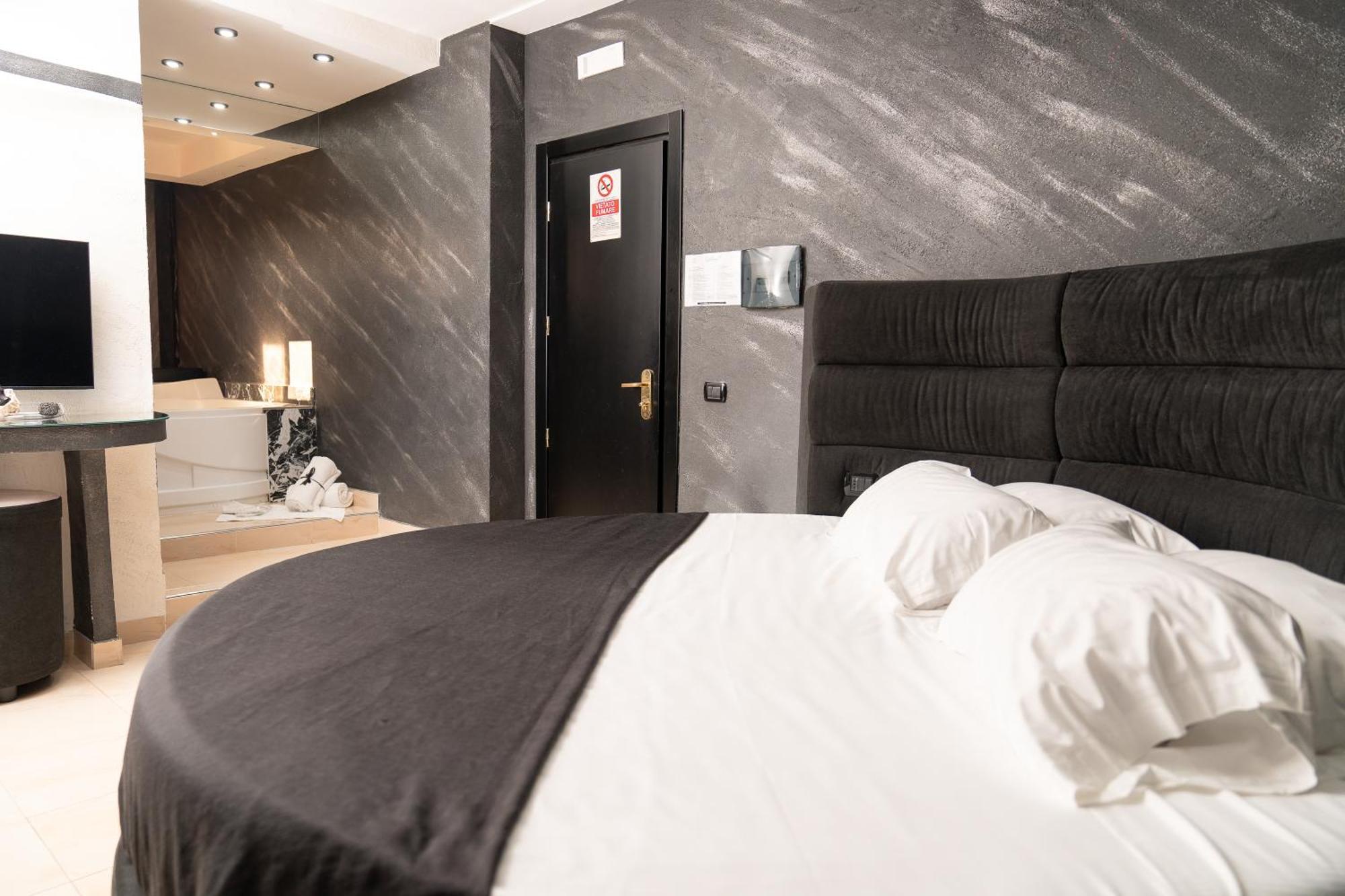 Hotel Paradiso 拉戈帕特里亚 外观 照片